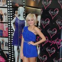 Pixie Lott cuts the ribbon and unveils her Autumn Winter range | Picture 87548